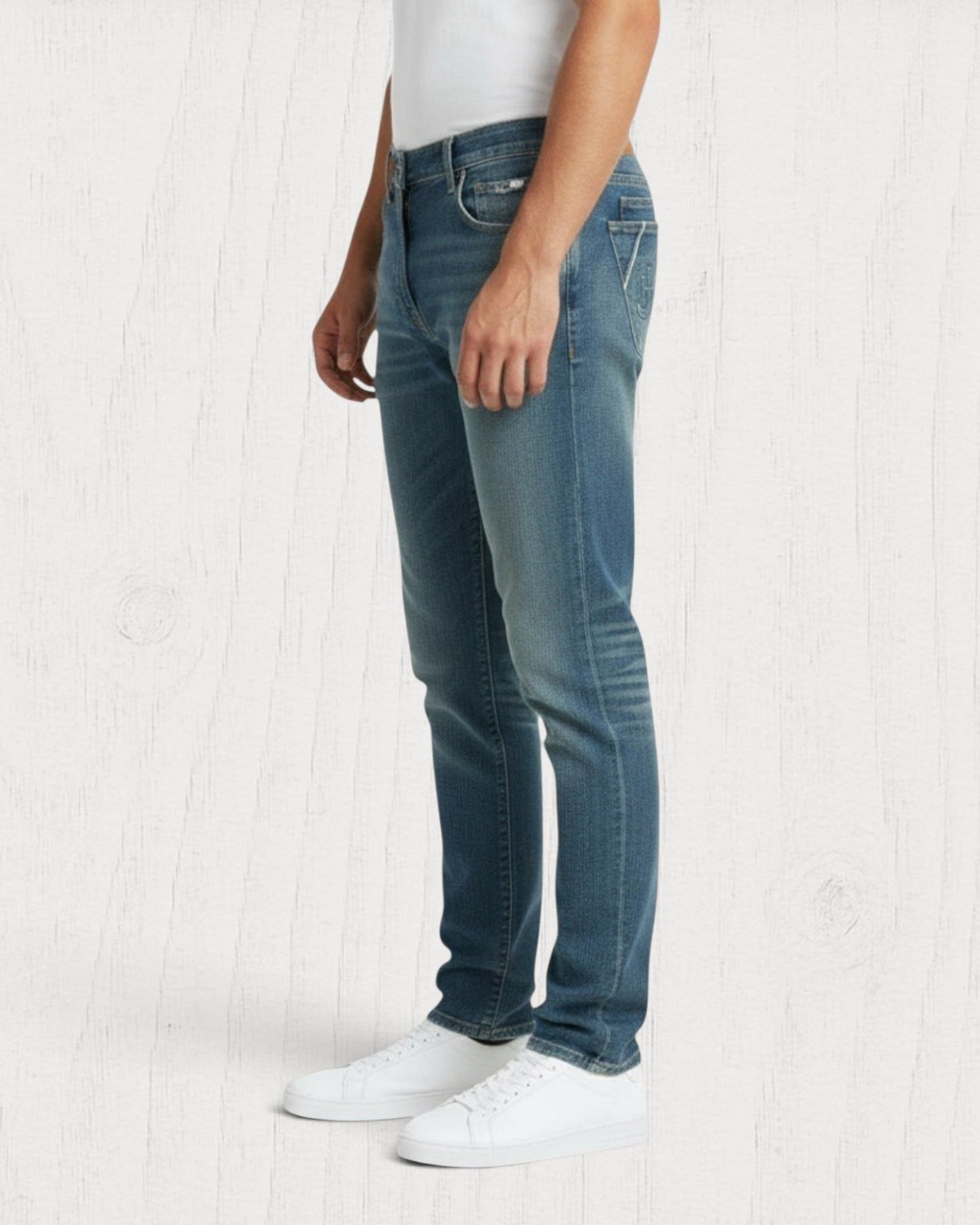 Jaxen Distressed Jeans view 4